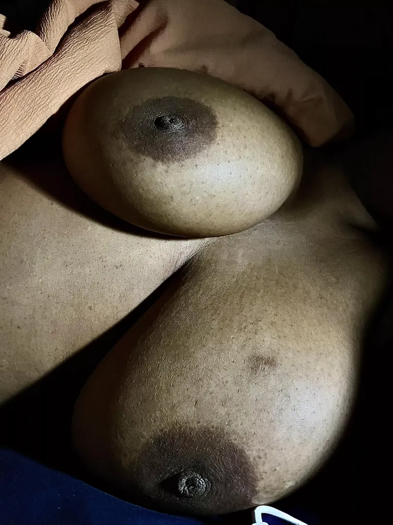 Fat juicy titties