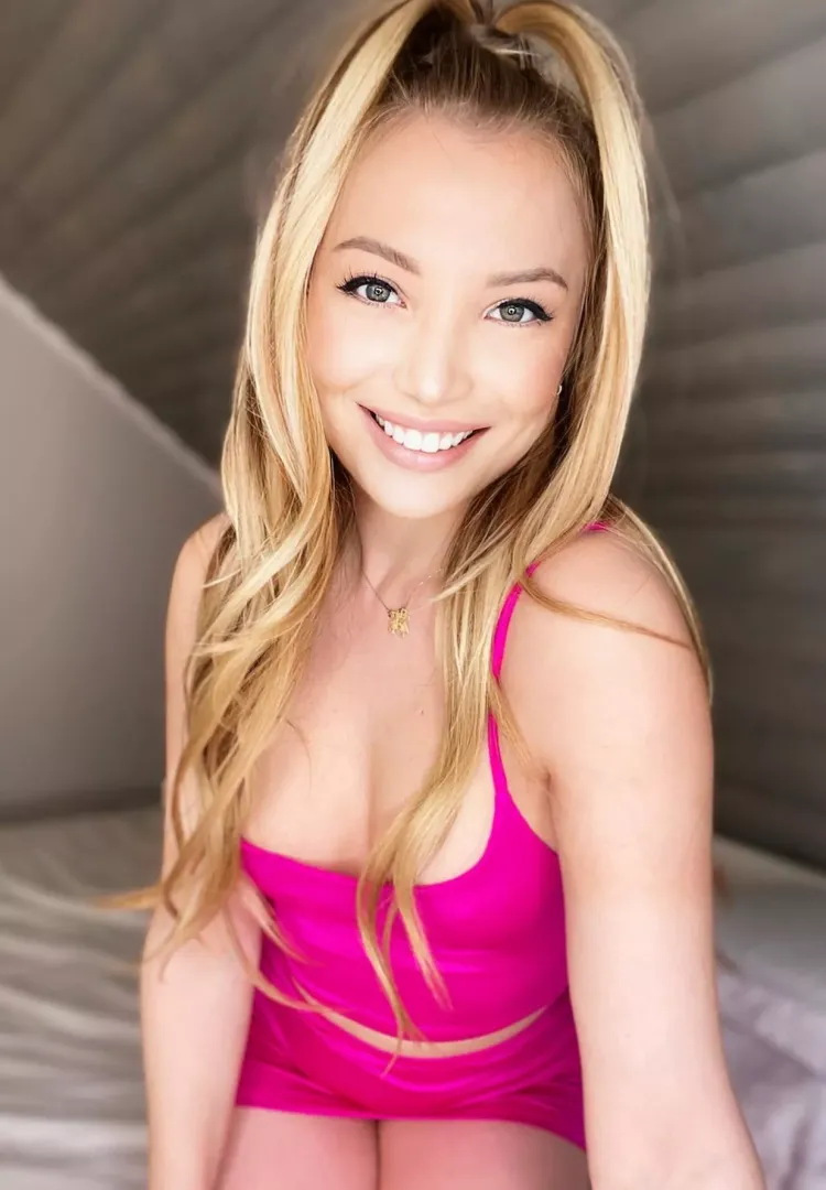 Feel free to use me as a doll, I like it