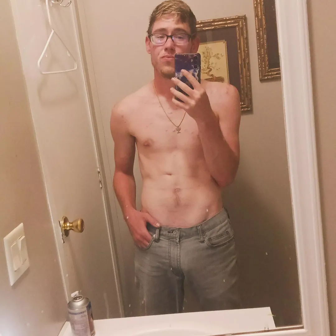 Feel kinda self conscious 😕