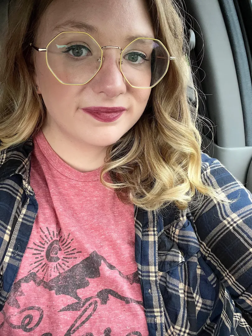 Feelin' cute 🥰