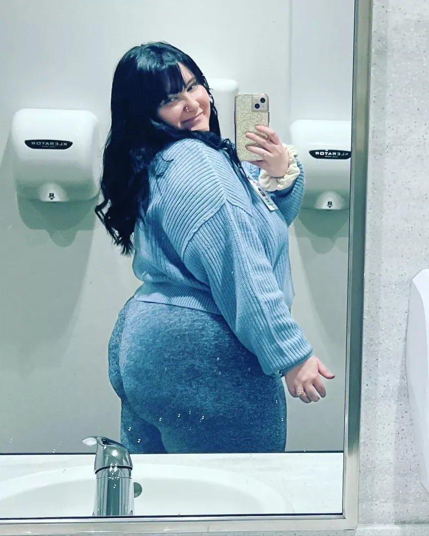Feelin cute 🥰