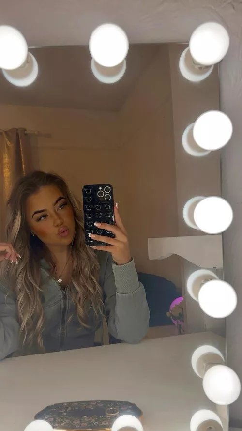 feelin trophy worthy hehe