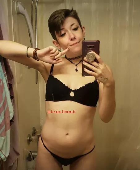 Feeling cute before a shower ;)