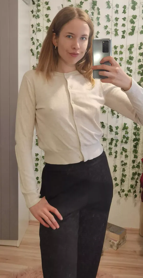 Feeling free and happy 🥰 [F]