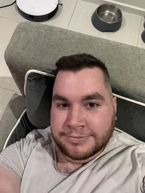 Feeling good after a haircut. Anyone want to be friends? 