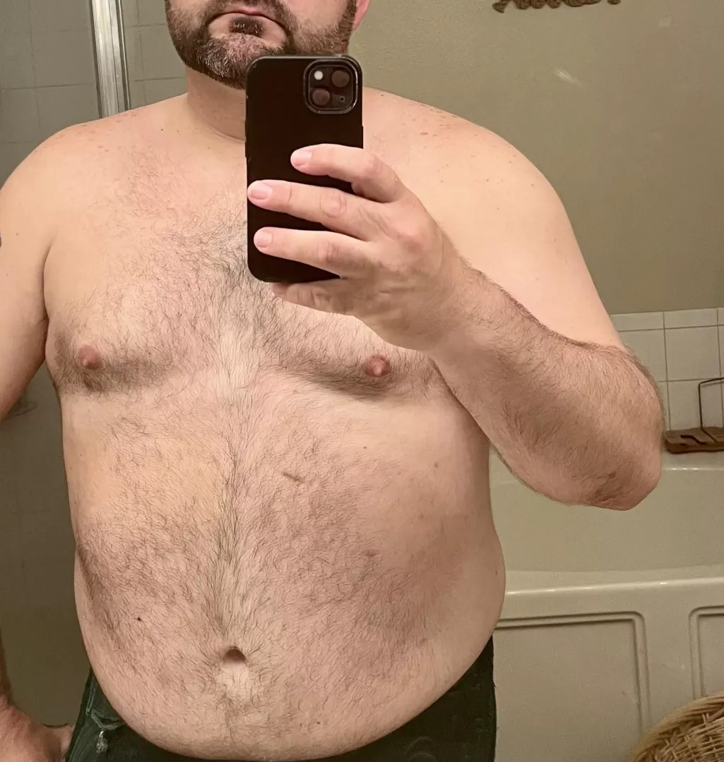 Feeling good. What ladies want to come get this big guy.