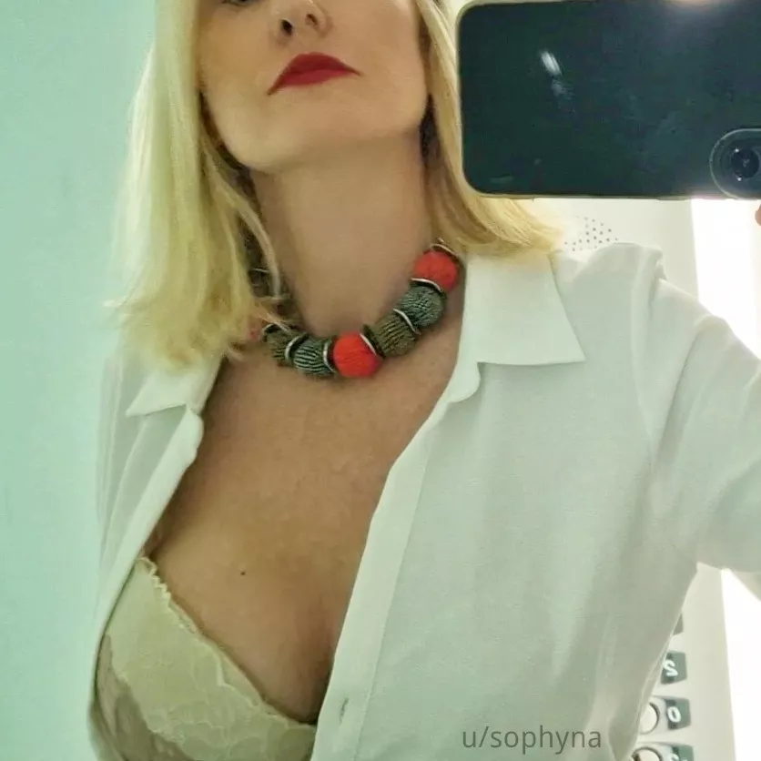 Feeling hot [F]