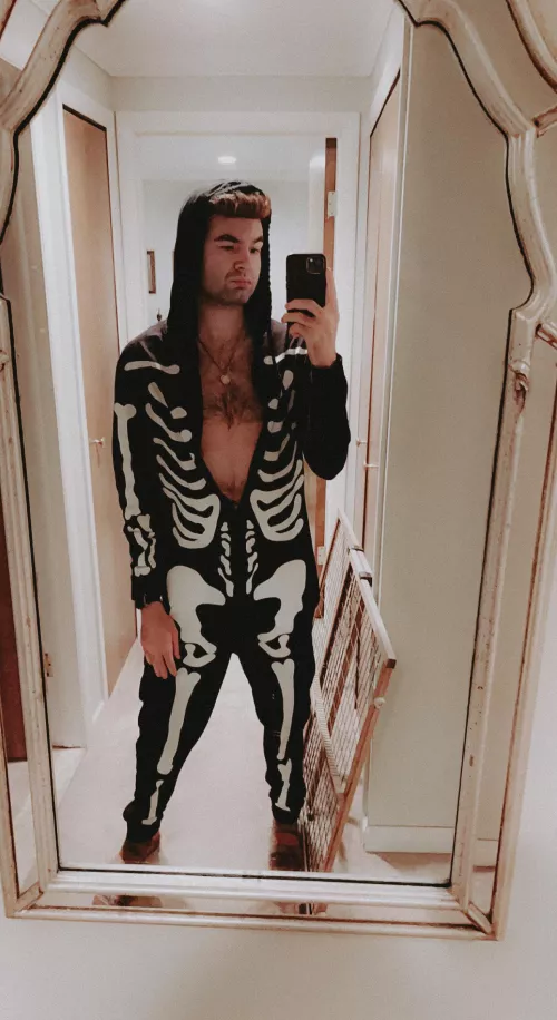 Feeling spooky 💀