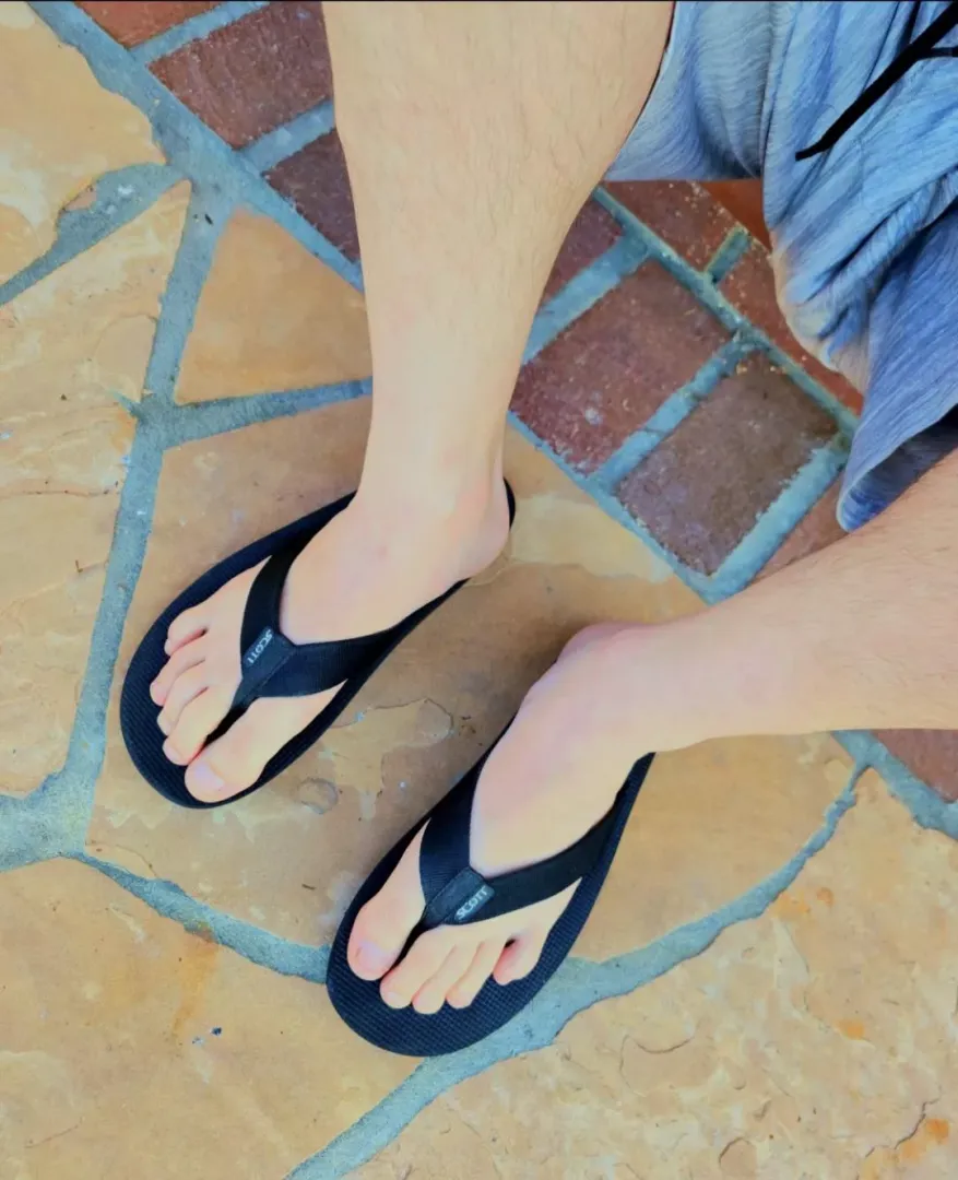 Feet & Bulge