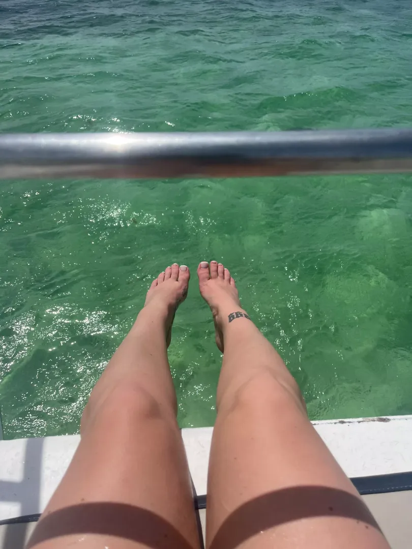 Feet in the sun