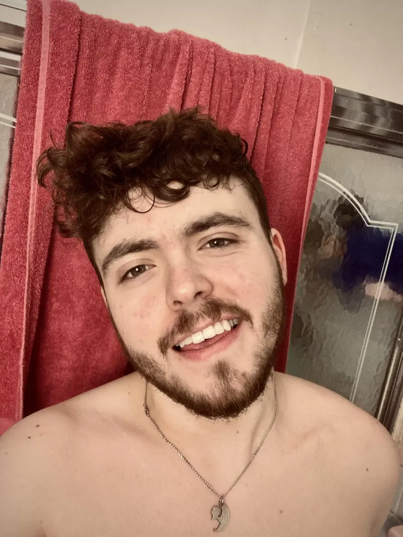Felt cute and scruffy, will probably delete later 😅😂