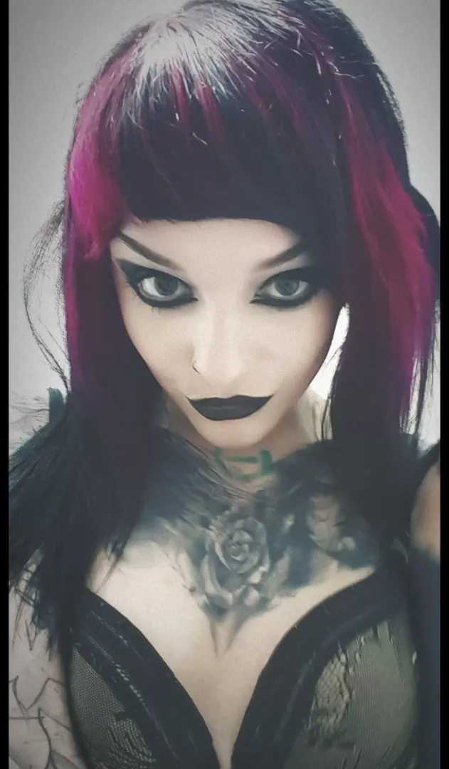 Felt cute 🖤