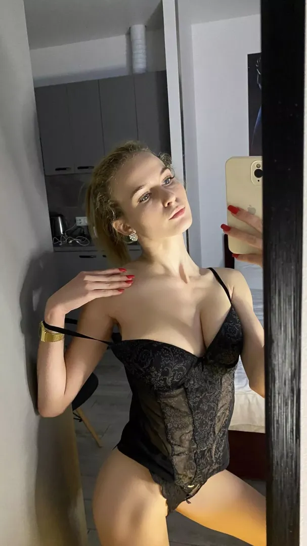 Felt cute, won't delete later. 😘 [F]19