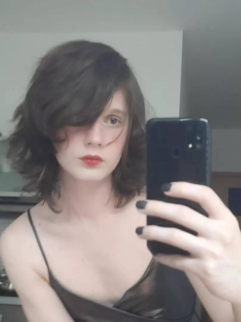 Felt feminine 🖤