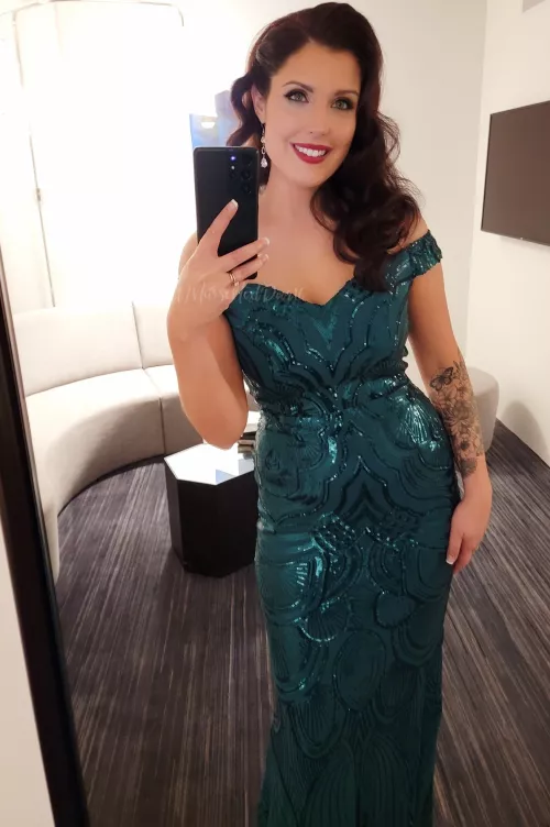 [F]elt pretty in my dress for a charity gala