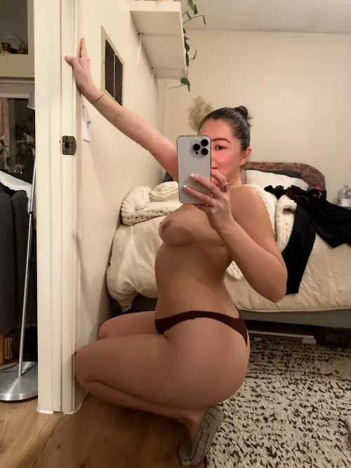 [Female] Left my socks on 💕