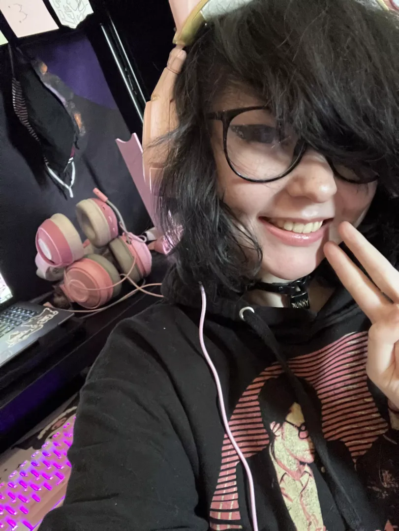 Femboy gamer