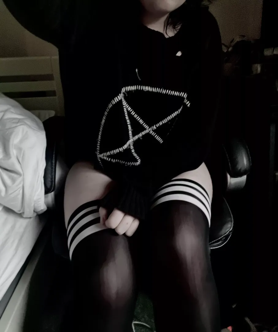 Femboy in need of bitch to own and control , @curvybottom6 snap also in bio