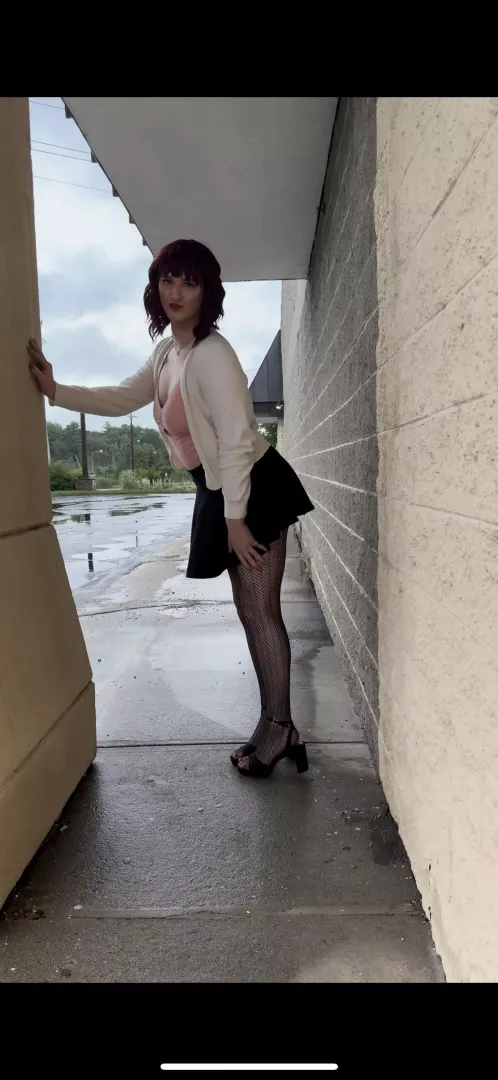 Femboy in the wild 