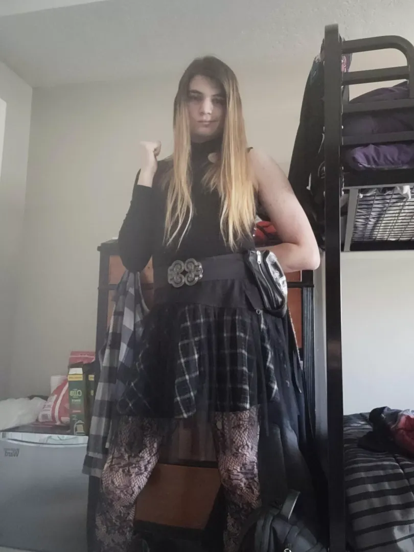Femboy Monday? <3