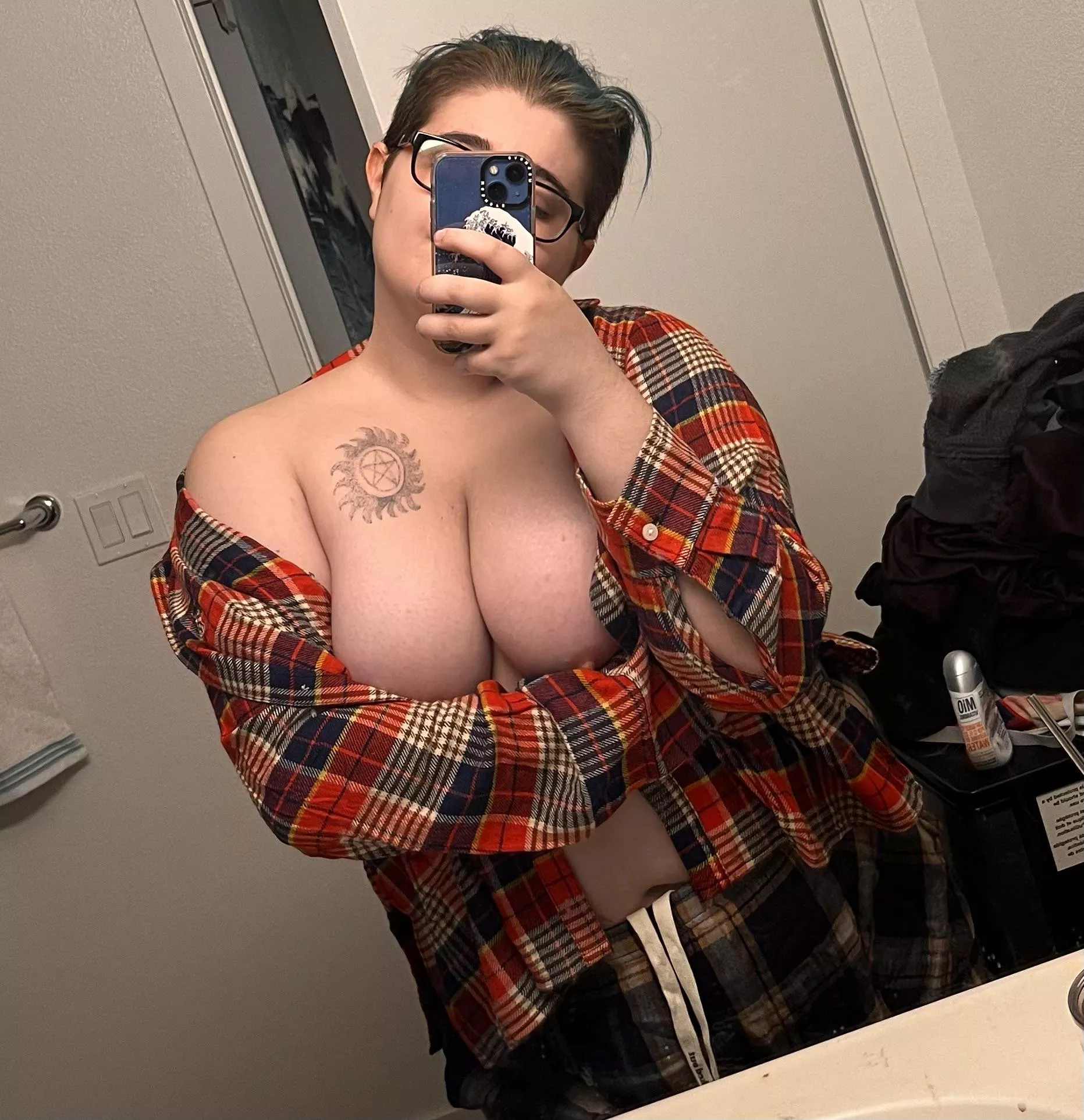 Finally christened my gayness with flannel