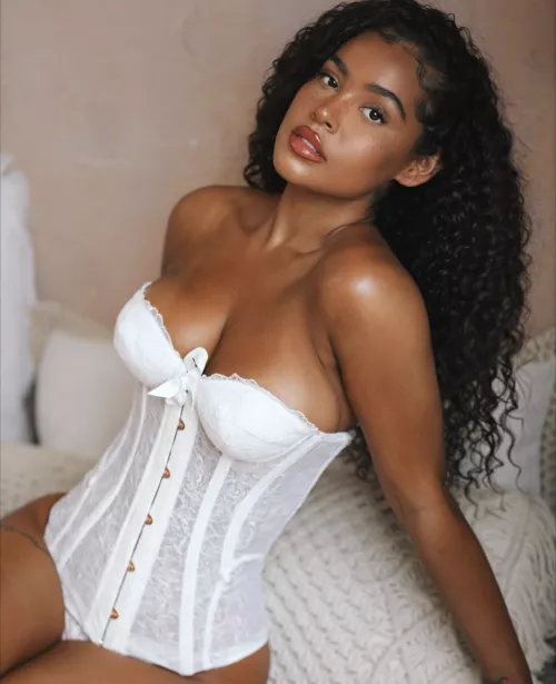 Fine babe Malaika
