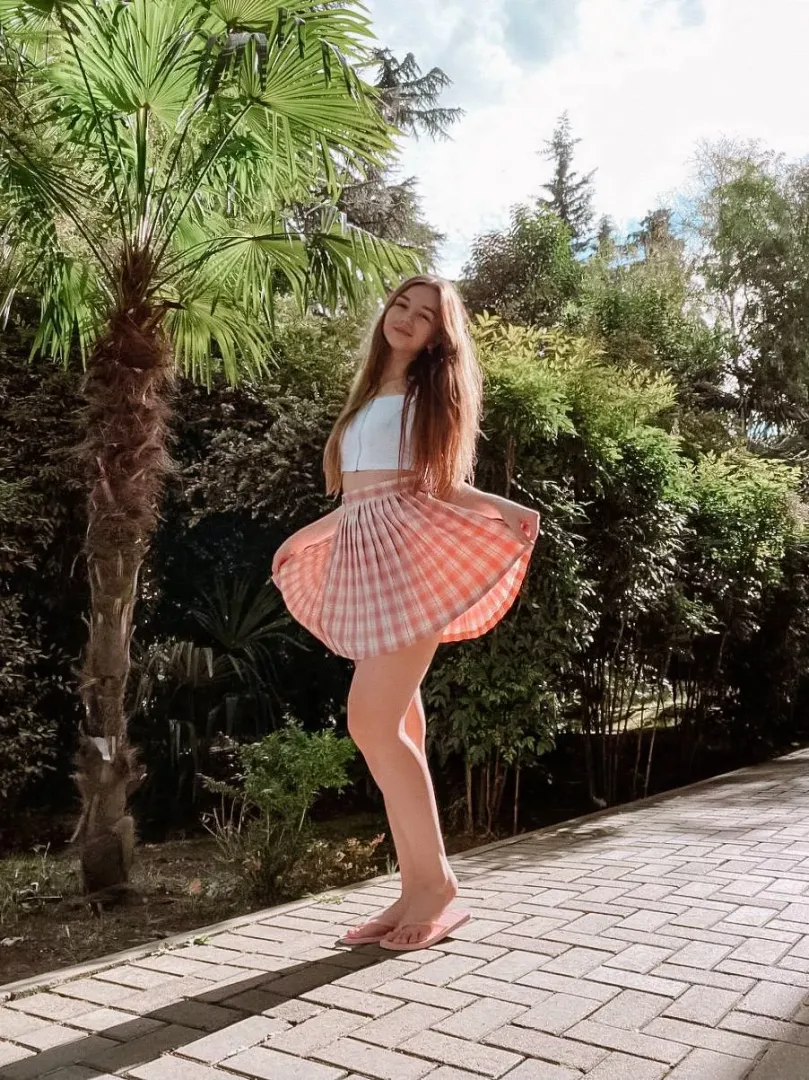 First of all, I love the heat and skirts