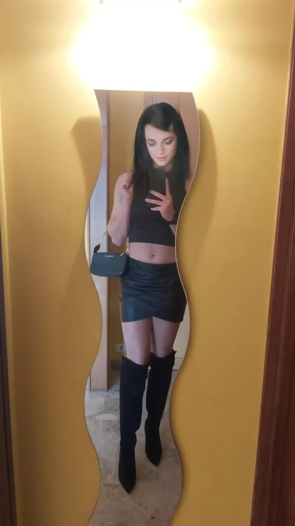 First pic 🤩