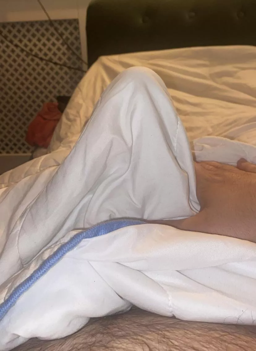 First post here, hope you all enjoy me almost adding a new hole to this blanket 