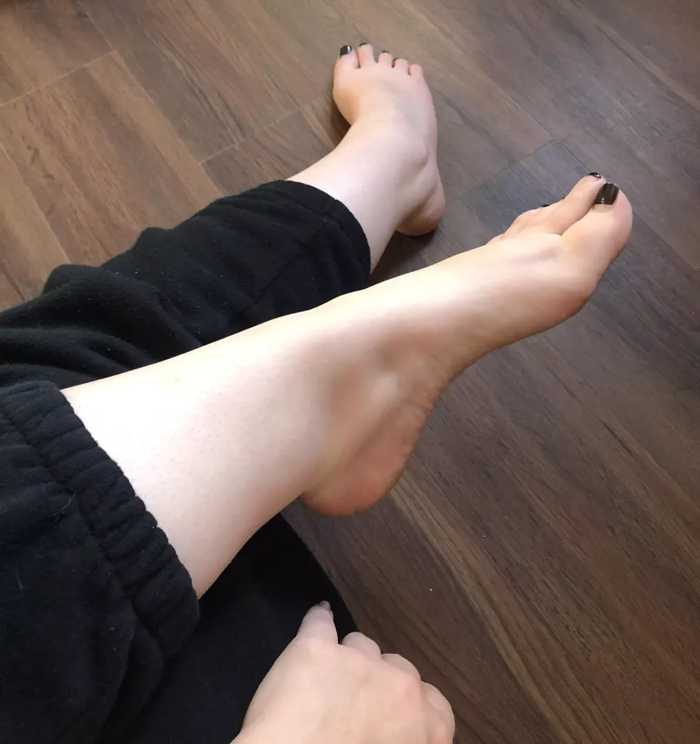 First post!! Now love my feet! 👅