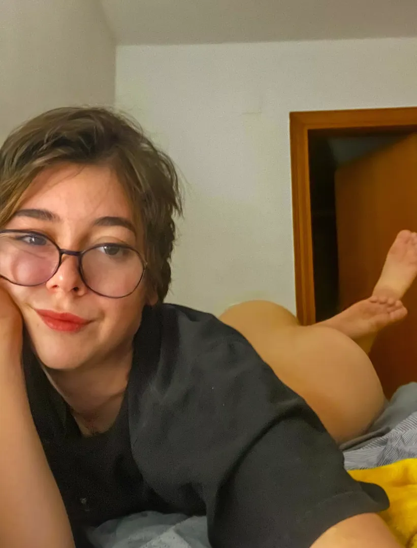 First time posting here, it nice to show some skin!