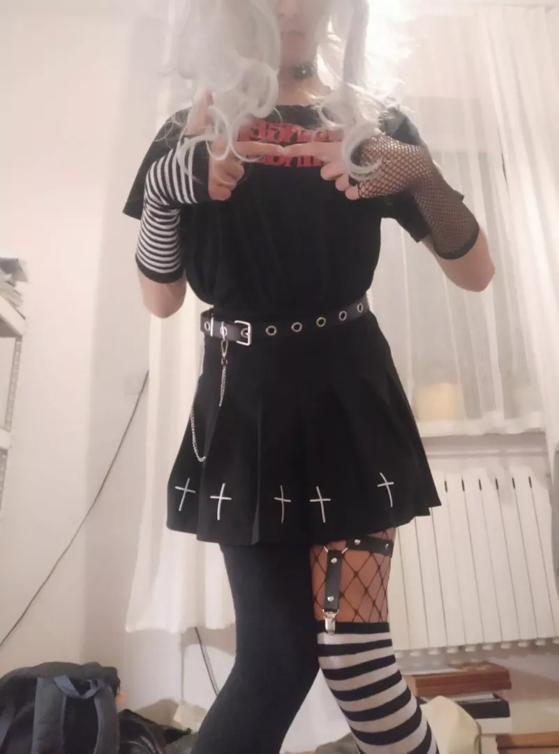 First time posting my femboy pic online, please be gentle...
