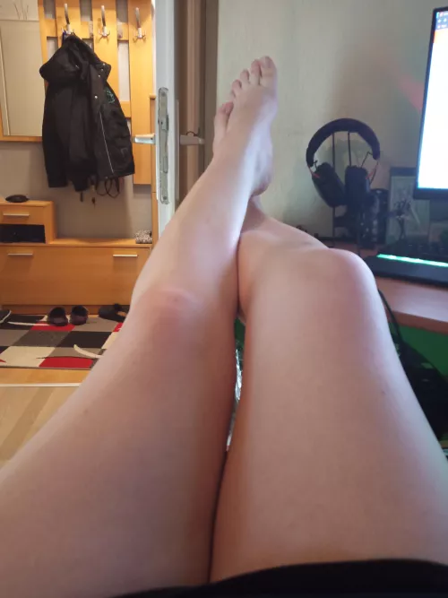 First time posting please be nice :3
