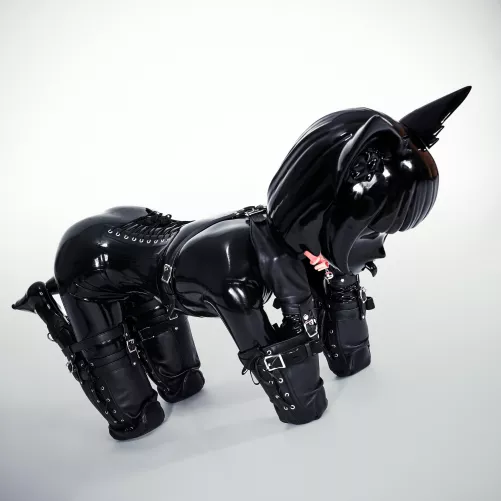 First time trying a bitchsuit. Suits me well, don't ya think? 😸