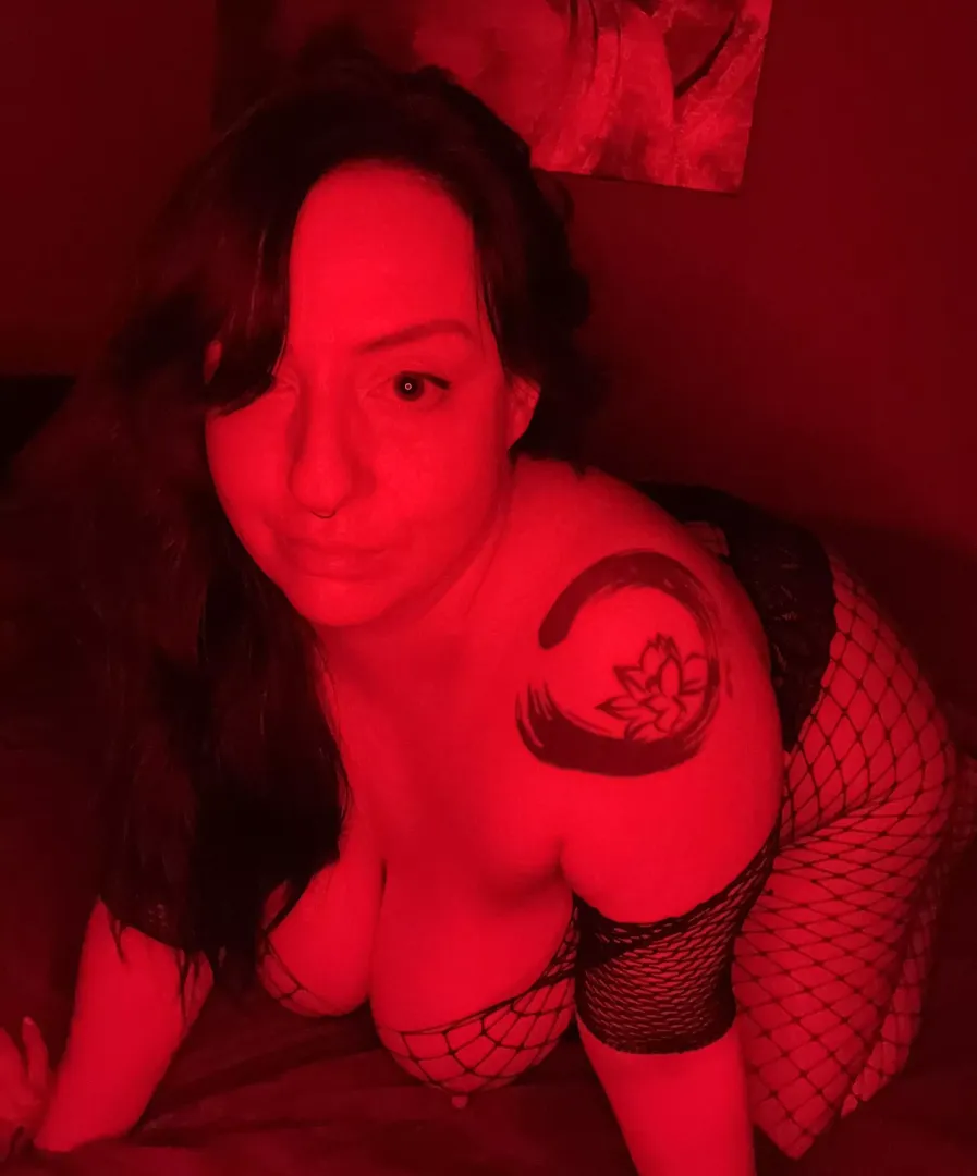 🖤Fishnet and big tiddies😋🖤