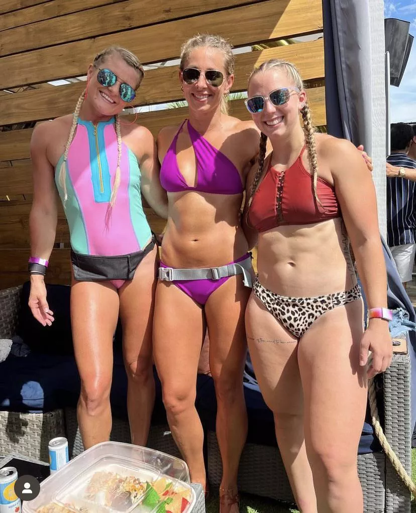 Fit blondes