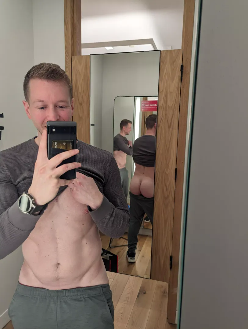 Fitting room fun 