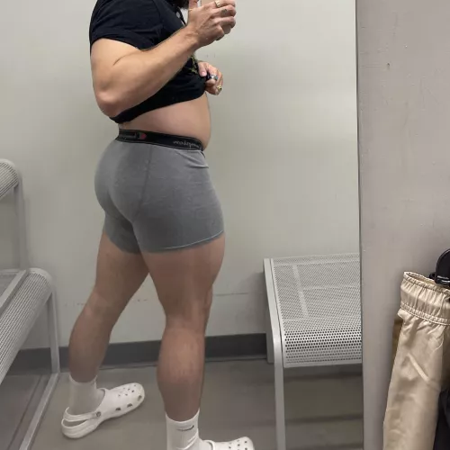 fitting room vibes