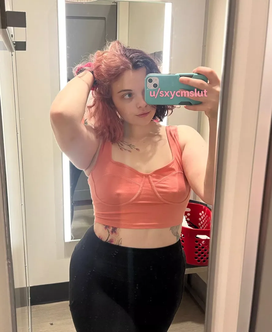 fitting rooms hold so much possibility 😏