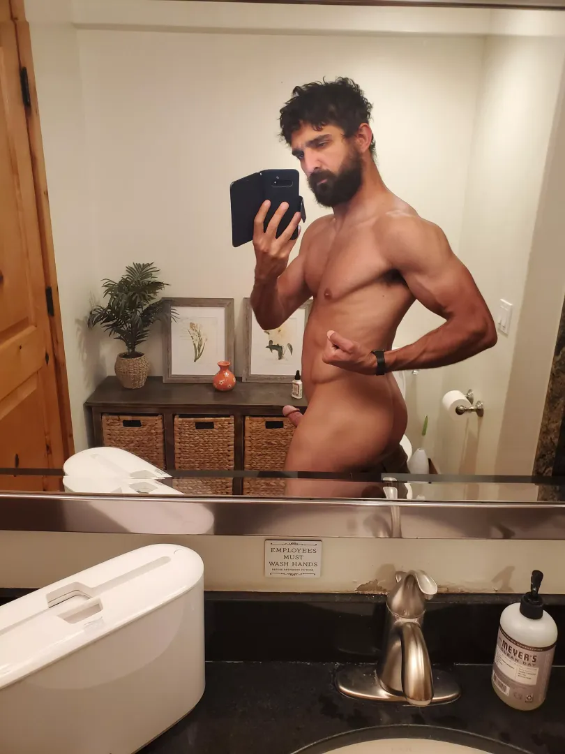 Flexing the strongest parts.