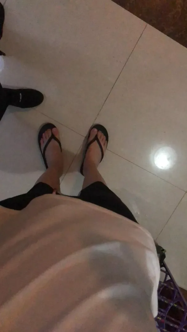 flip flops 🤔