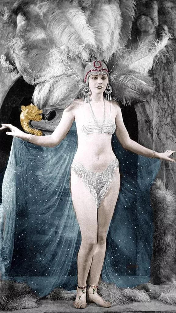 Follies showgirl