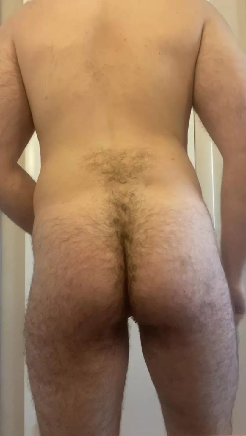Follow me for a good time 🍑