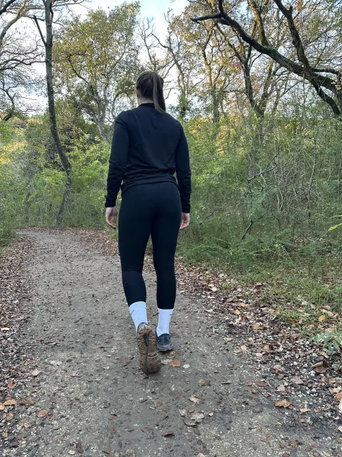 follow me to our secret spot 🙊