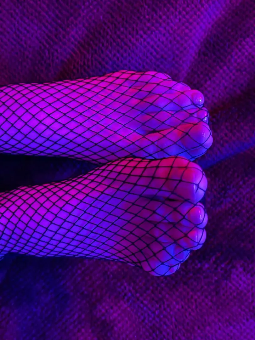 Foot lovers here?