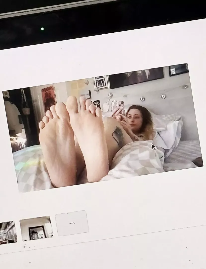 foot worship skypes are my favorite  