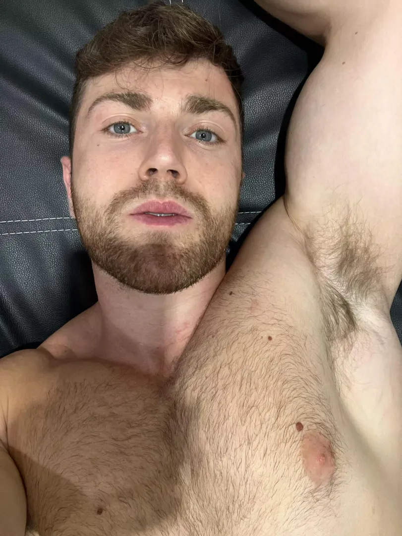 For all the armpits lovers