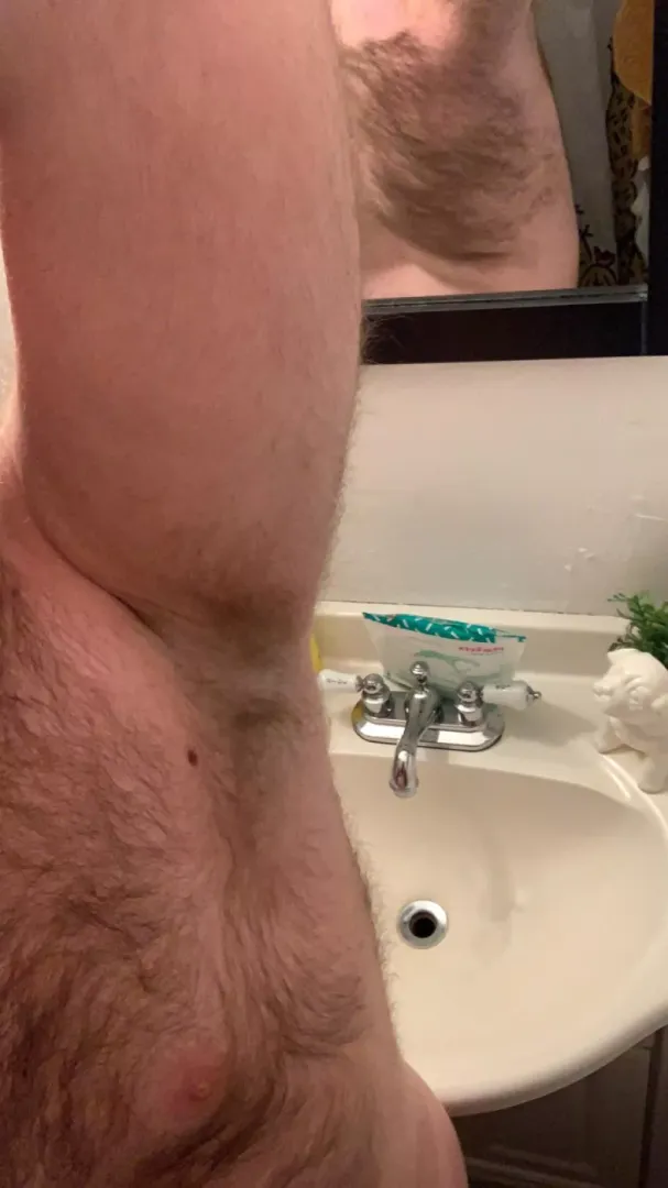 For those that like pits and back hair