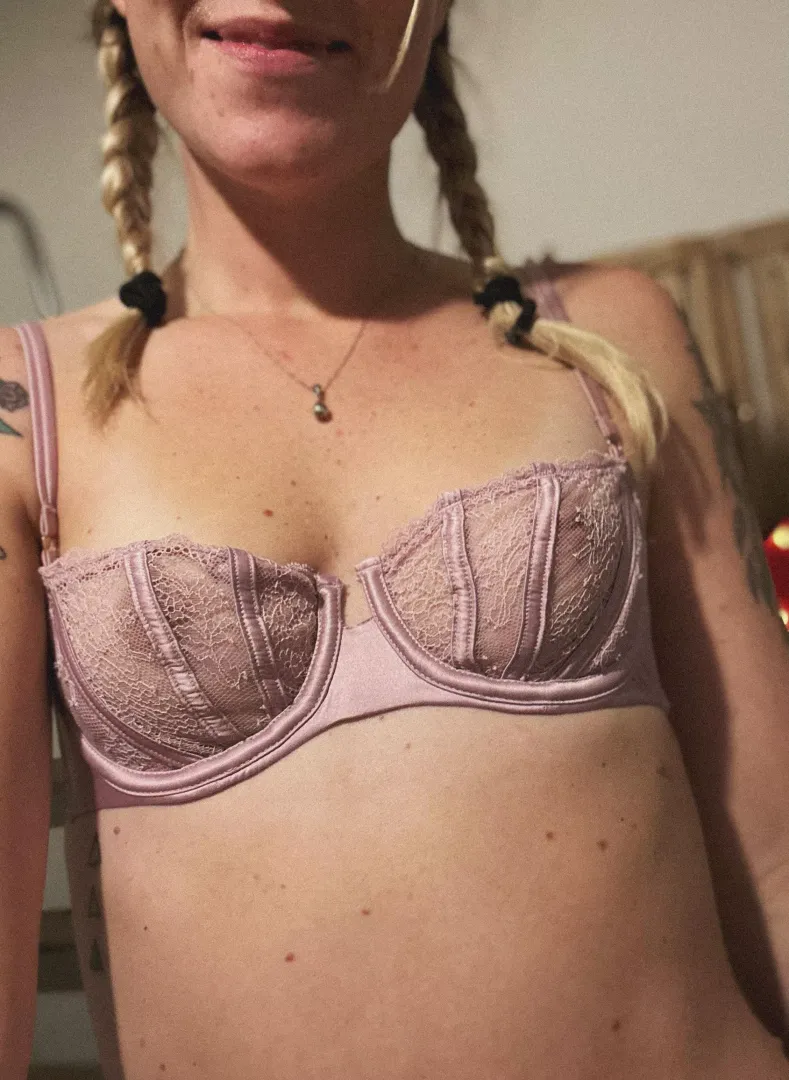 Freckly night