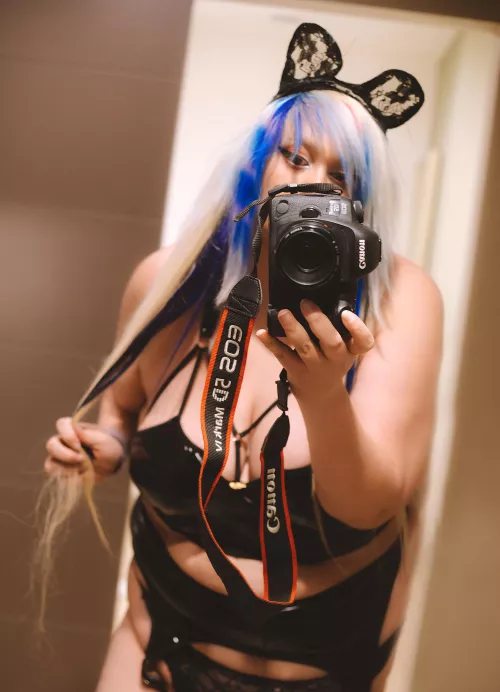 FREE 🆓 BBW virgin with camera